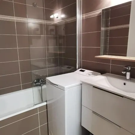 4 Pers Près Pistes, Wifi, Parking - Fr-1-598-34 Appartement